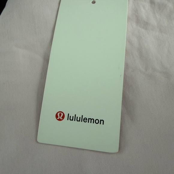 LULULEMON All Yours Organic Cotton T-Shirt NWT! - Picture 3 of 9